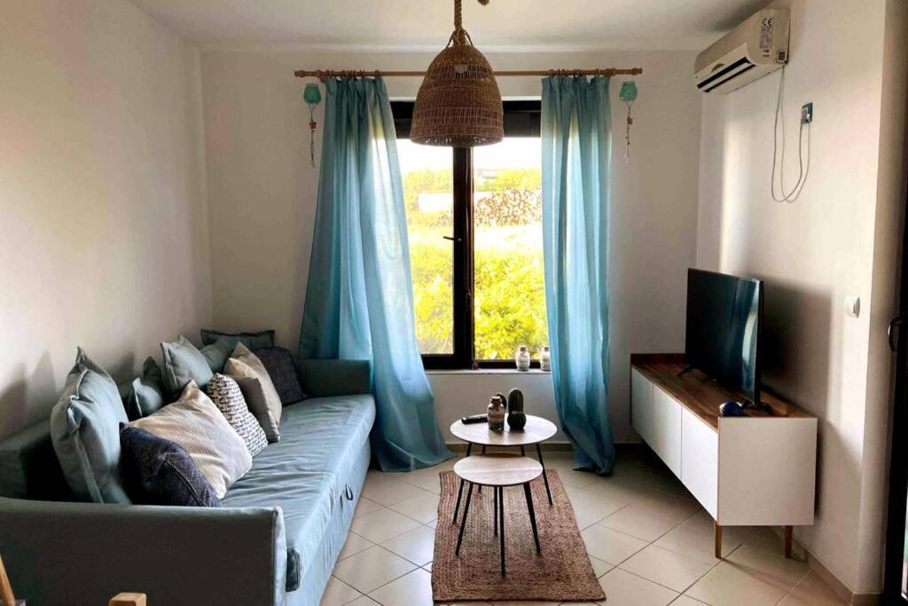 Seaview Dreamy Apartment With A Pool And Garden ซิเนโมเร็ท ภายนอก รูปภาพ